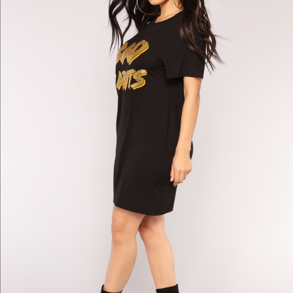 Fashion Nova over Size Tunic - Picture 3 of 3